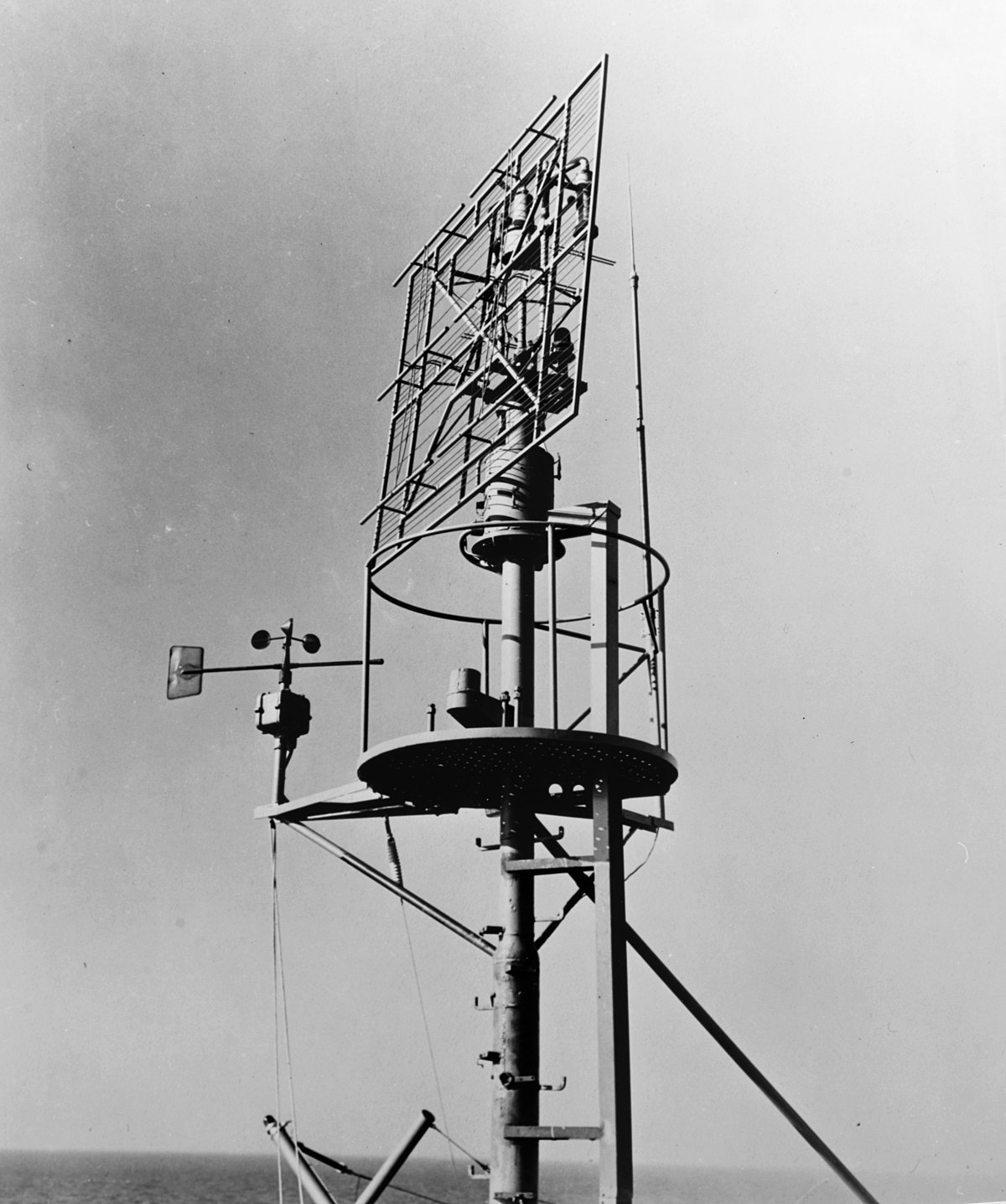 a1200px SC radar antenna aboard USS Long Island AVG 1 13 March 1942 80 G 413462